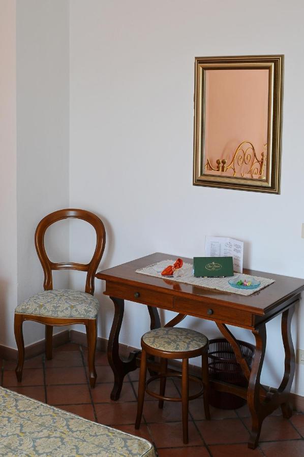 Hotel San Michele San Gimignano Ngoại thất bức ảnh